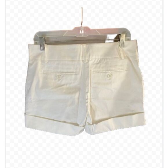 New York and Company stretch women’s white cuffed shorts, size for - Picture 3 of 5